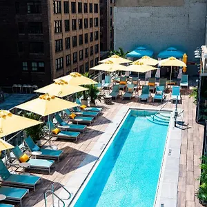 Hotel Margaritaville Times Square ****
